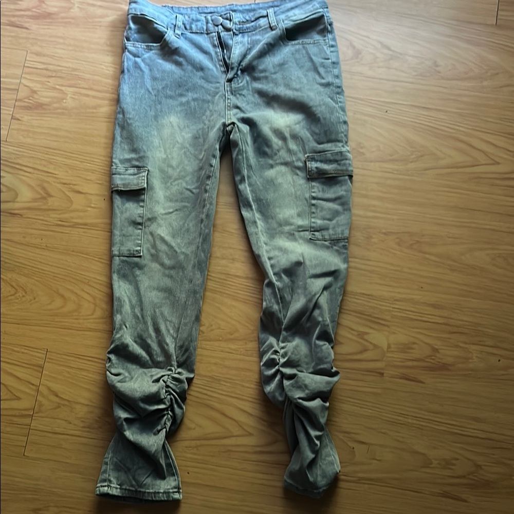 Stylish Gray Women's Jeans